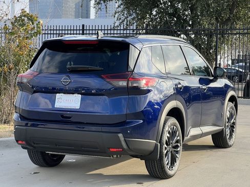 New 2026 Nissan Rogue Dark Armor image 4