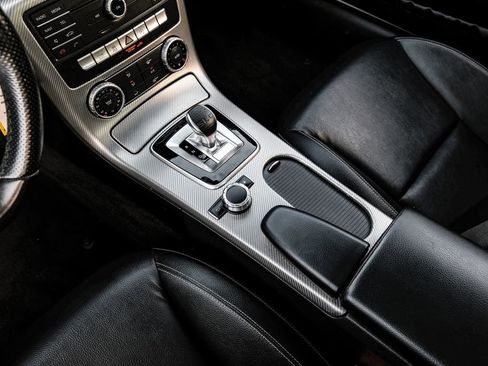 Used 2017 Mercedes-Benz SLC 300 image 18