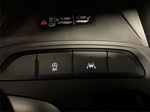 Used 2025 Buick Envista Preferred w/ Convenience I Package image 28