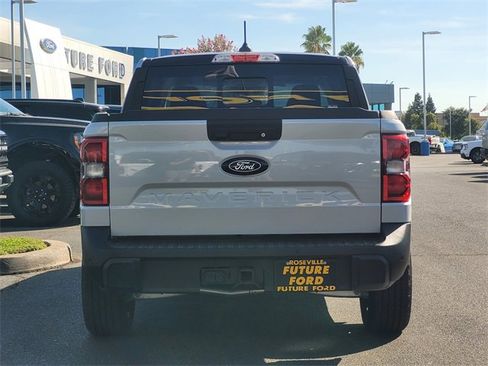 New 2025 Ford Maverick Lariat w/ Black Appearance Package image 5