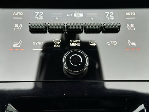 New 2026 Porsche Cayenne Coupe image 25