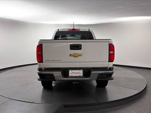 Used 2019 Chevrolet Colorado W/T RWD image 7