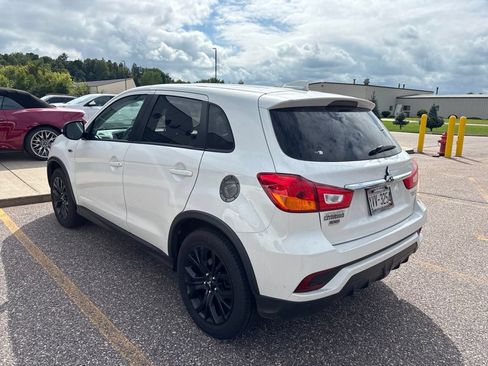 Used 2019 Mitsubishi Outlander Sport LE AWD/4WD image 2