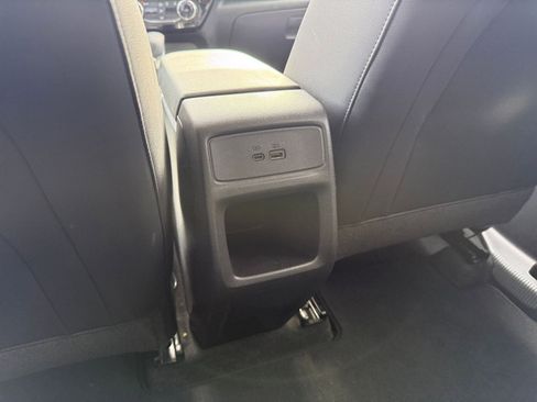 Used 2025 Chevrolet Trax LT image 23