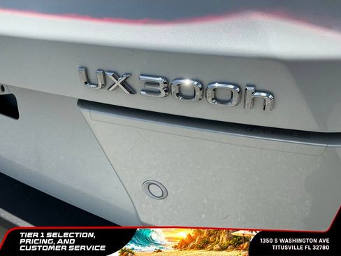Used 2025 Lexus UX 300h FWD image 20