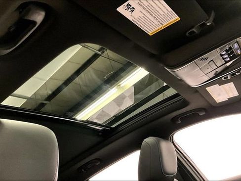 Used 2024 Cadillac XT4 Sport w/ LPO, Floor Liner Package AWD/4WD image 19