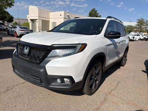 Used 2020 Honda Passport Touring image 1