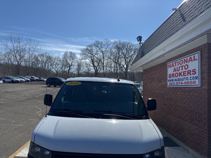 Used 2019 Chevrolet Express 2500 w/ Driver Convenience Package RWD image 7