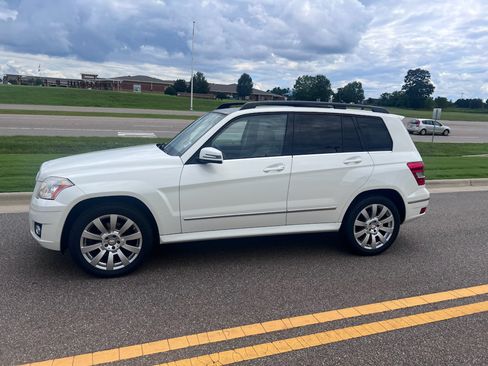 Used 2011 Mercedes-Benz GLK 350 2WD image 8