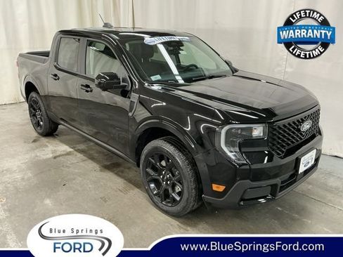 New 2026 Ford Maverick Lariat w/ Black Appearance Package image 1
