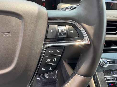 Used 2023 Lincoln Nautilus Reserve AWD/4WD image 18