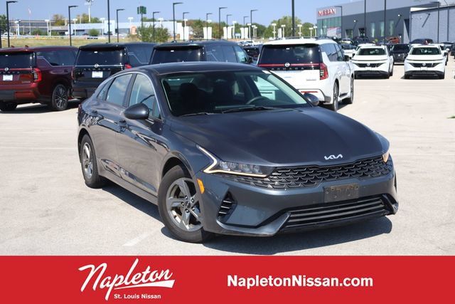 Used 2022 Kia K5 LXS FWD image 1