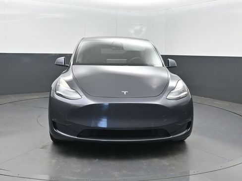 Used 2021 Tesla Model Y Long Range AWD/4WD image 29