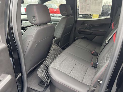 Used 2024 Chevrolet Colorado Z71 w/ Z71 Convenience Package 2 image 29