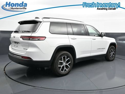 Used 2023 Jeep Grand Cherokee L Limited w/ Luxury Tech Group II AWD/4WD image 10