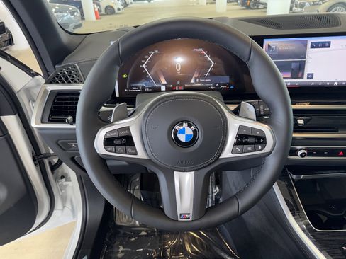 New 2026 BMW X5 sDrive40i w/ M Sport Package image 16