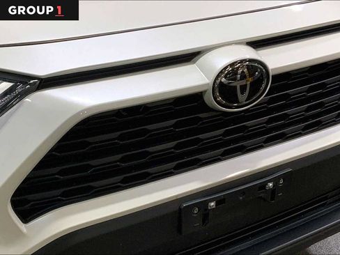 Certified 2022 Toyota RAV4 XLE Premium image 29