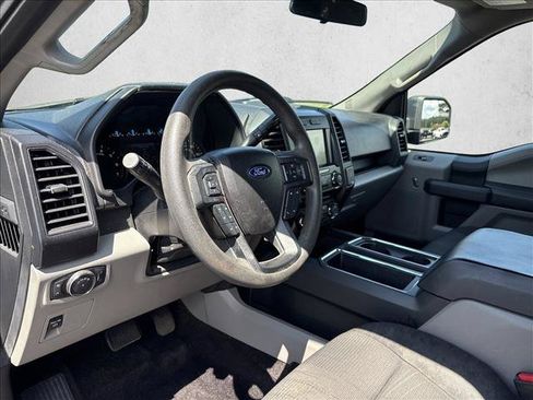 Used 2017 Ford F150 XL w/ Equipment Group 101A Mid RWD image 9