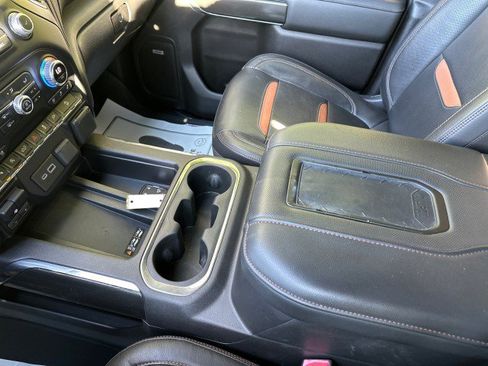 Used 2020 GMC Sierra 1500 AT4 w/ AT4 Premium Package image 17