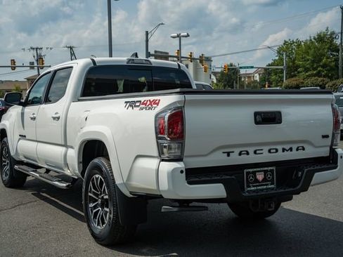 Used 2022 Toyota Tacoma TRD Sport w/ Technology Package AWD/4WD image 5