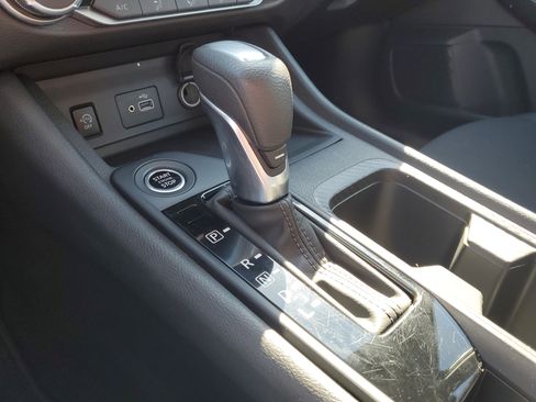 Used 2025 Nissan Sentra S image 23