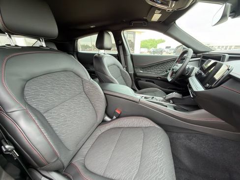 New 2026 Dodge Charger R/T w/ Driver Convenience Group AWD/4WD image 28
