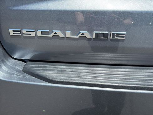 Used 2022 Cadillac Escalade ESV Sport AWD/4WD image 47