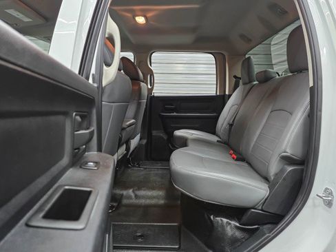 Used 2018 RAM 2500 Tradesman w/ Chrome Appearance Group AWD/4WD image 18