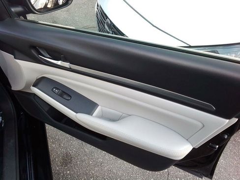 Used 2022 Nissan Altima 2.5 SV image 21