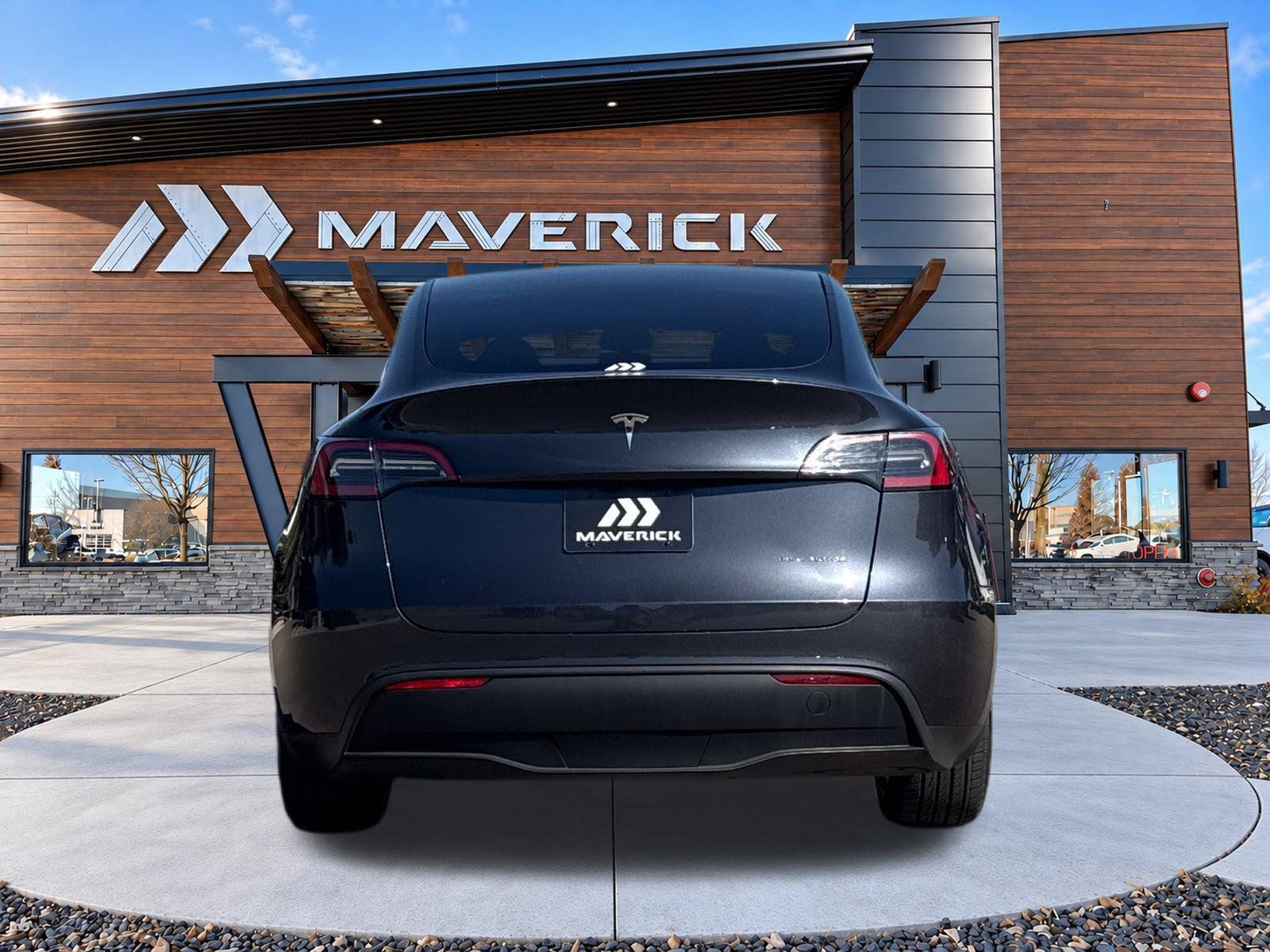 Used 2024 Tesla Model Y Long Range AWD/4WD image 8