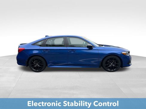 Used 2023 Honda Civic Sport image 9