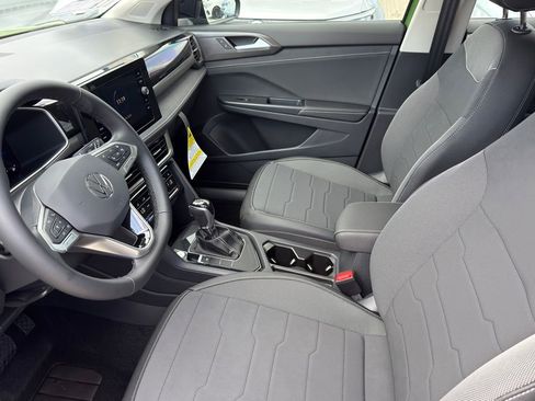 New 2026 Volkswagen Taos SE FWD image 13