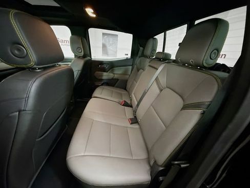 Used 2025 Chevrolet Colorado ZR2 w/ Technology Package image 27