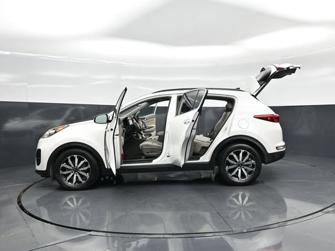 Used 2018 Kia Sportage EX w/ EX Technology Package FWD image 36