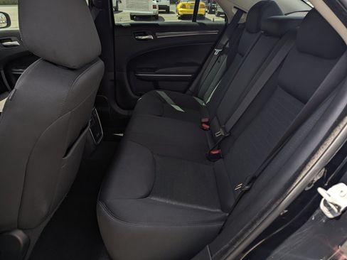 Used 2021 Chrysler 300 Touring w/ Sport Appearance Package RWD image 8