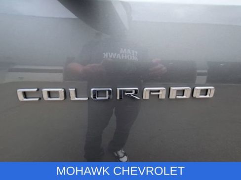 Certified 2024 Chevrolet Colorado LT w/ LT Convenience Package II AWD/4WD image 33
