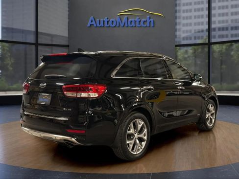 Used 2017 Kia Sorento SX image 11