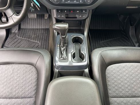 Used 2015 Chevrolet Colorado Z71 image 17