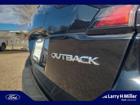 Used 2025 Subaru Outback Limited image 24