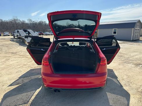 Used 2010 Audi A3 2.0T Premium image 14