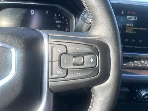 Used 2025 GMC Sierra 1500 SLT image 27