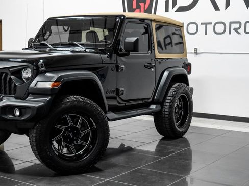 Used 2020 Jeep Wrangler Sport AWD/4WD image 8