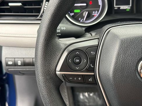 Used 2023 Toyota Camry LE image 19