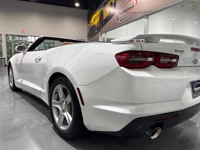 Used 2021 Chevrolet Camaro LT RWD image 31