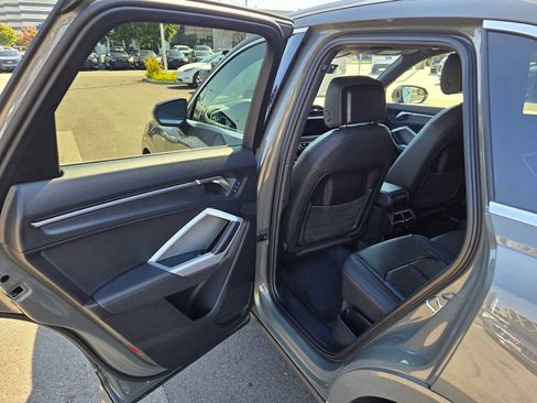 New 2025 Audi Q3 2.0T Premium image 17