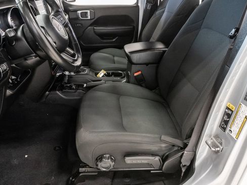 Used 2022 Jeep Wrangler Unlimited Sport image 11