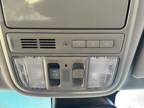 Used 2016 Honda Odyssey EX-L image 30