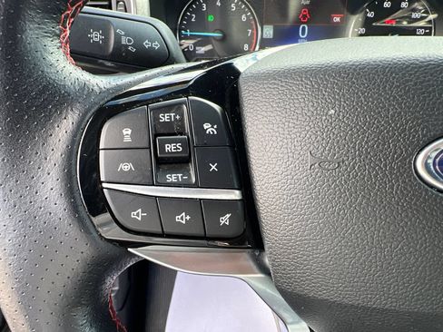 Certified 2023 Ford Explorer ST-Line AWD/4WD image 30