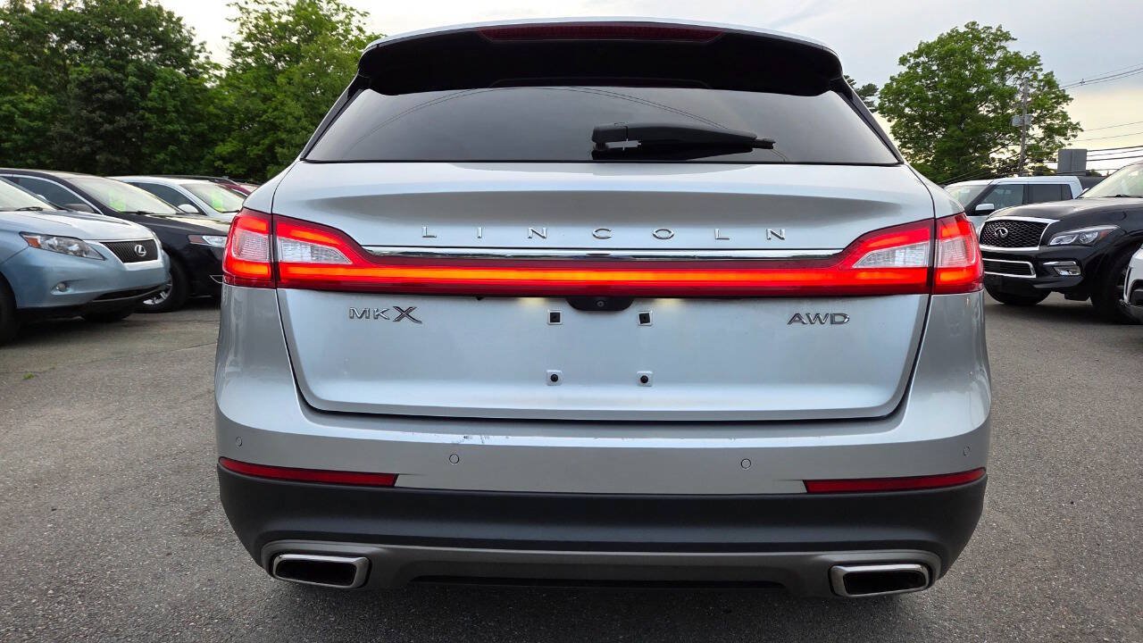 Used 2016 Lincoln MKX Select w/ Select Plus Package AWD/4WD image 11