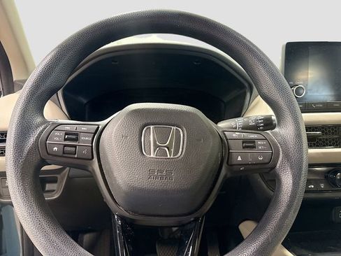 Used 2023 Honda HR-V LX image 13